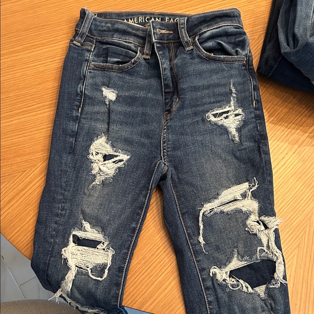 American Eagle Outfitters woman’s  Ripped Dark Blue Skinny Jeans